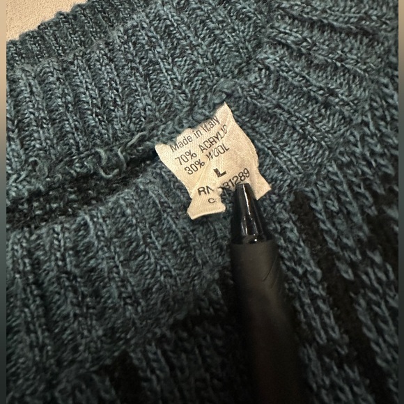 Cozy Vintage Sweater Wool - Picture 4 of 4